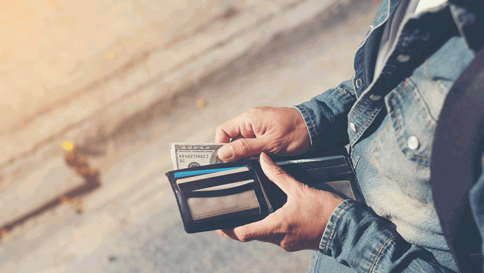 What to Consider Before Taking a Credit Card Cash Advance