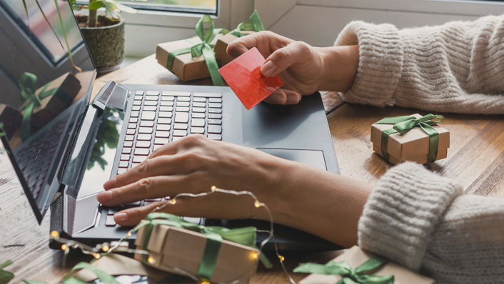 Before You Say Yes: Pros & Cons of Store Credit Cards 